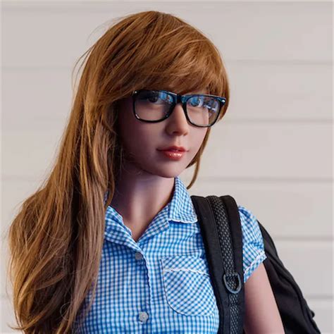 Virtual sex gets more real with RealDolls, live models